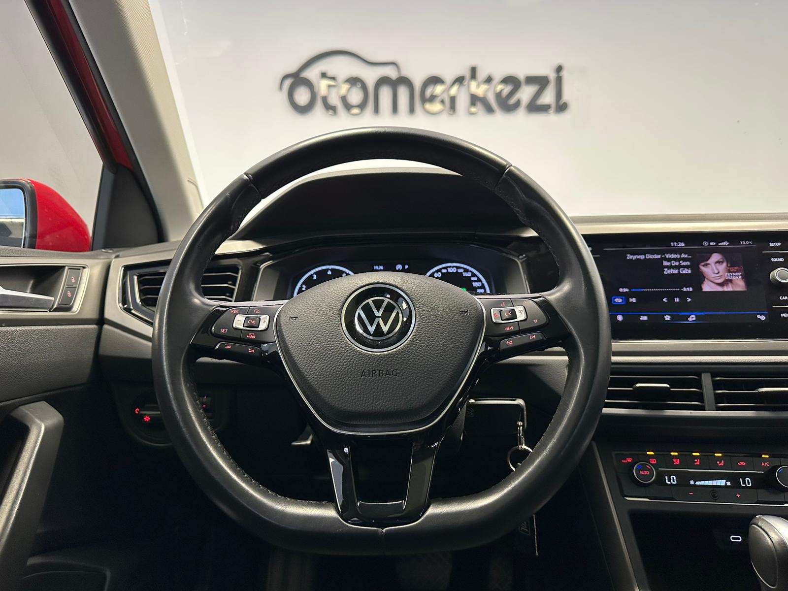VOLKSWAGEN POLO 16